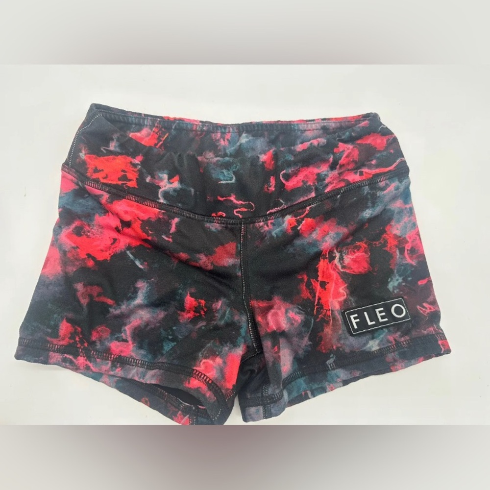 FLEO Womens Red Black Print Workout Athletic CrossFit Shorts